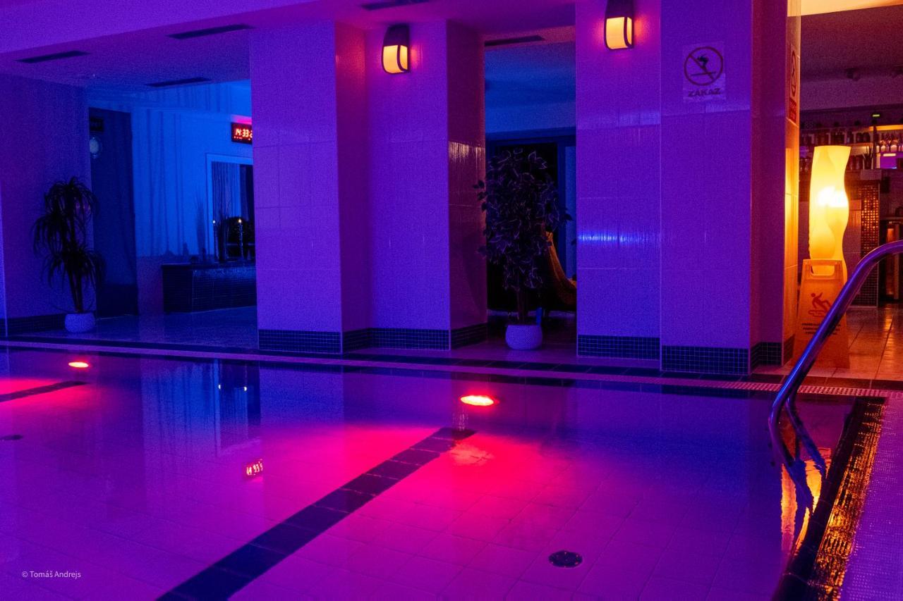 נאצ'וד Hotel Tommy Wellness & Spa מראה חיצוני תמונה