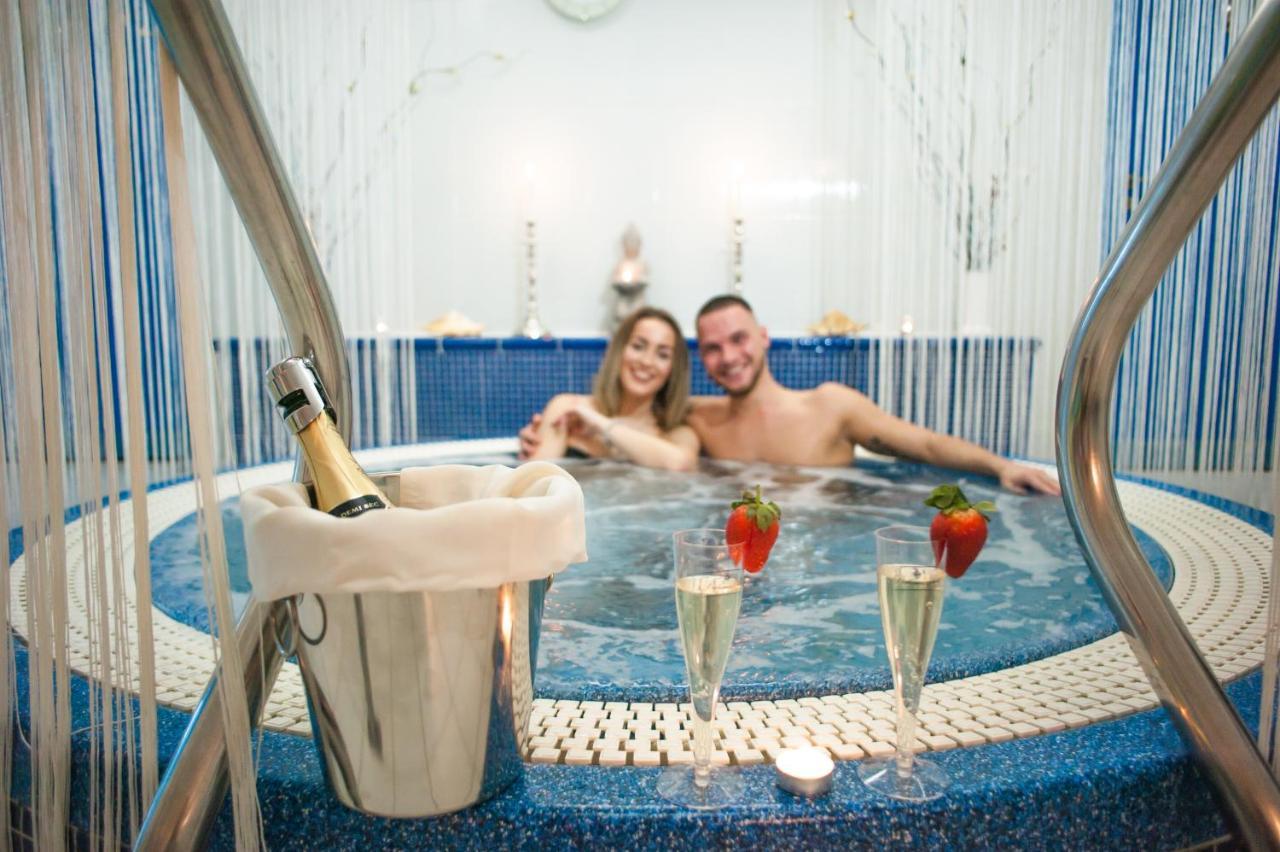 נאצ'וד Hotel Tommy Wellness & Spa מראה חיצוני תמונה